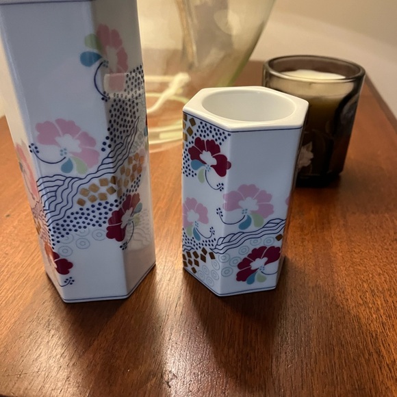 Bing & Grondahl 2 Candle pillars 1972 fine Danish Porcelain - Picture 7 of 10